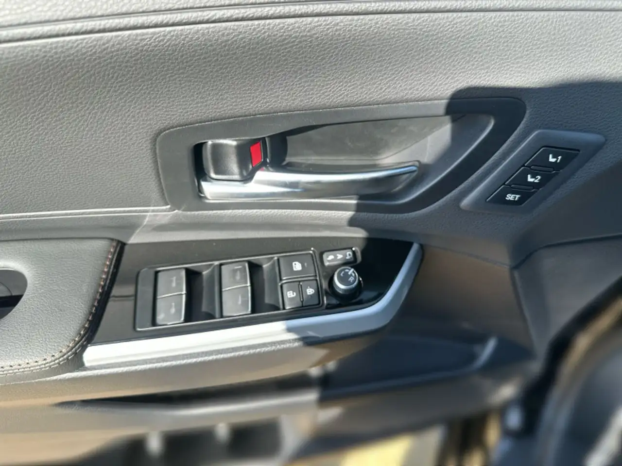 Toyota Sienna снимка Toyota Sienna