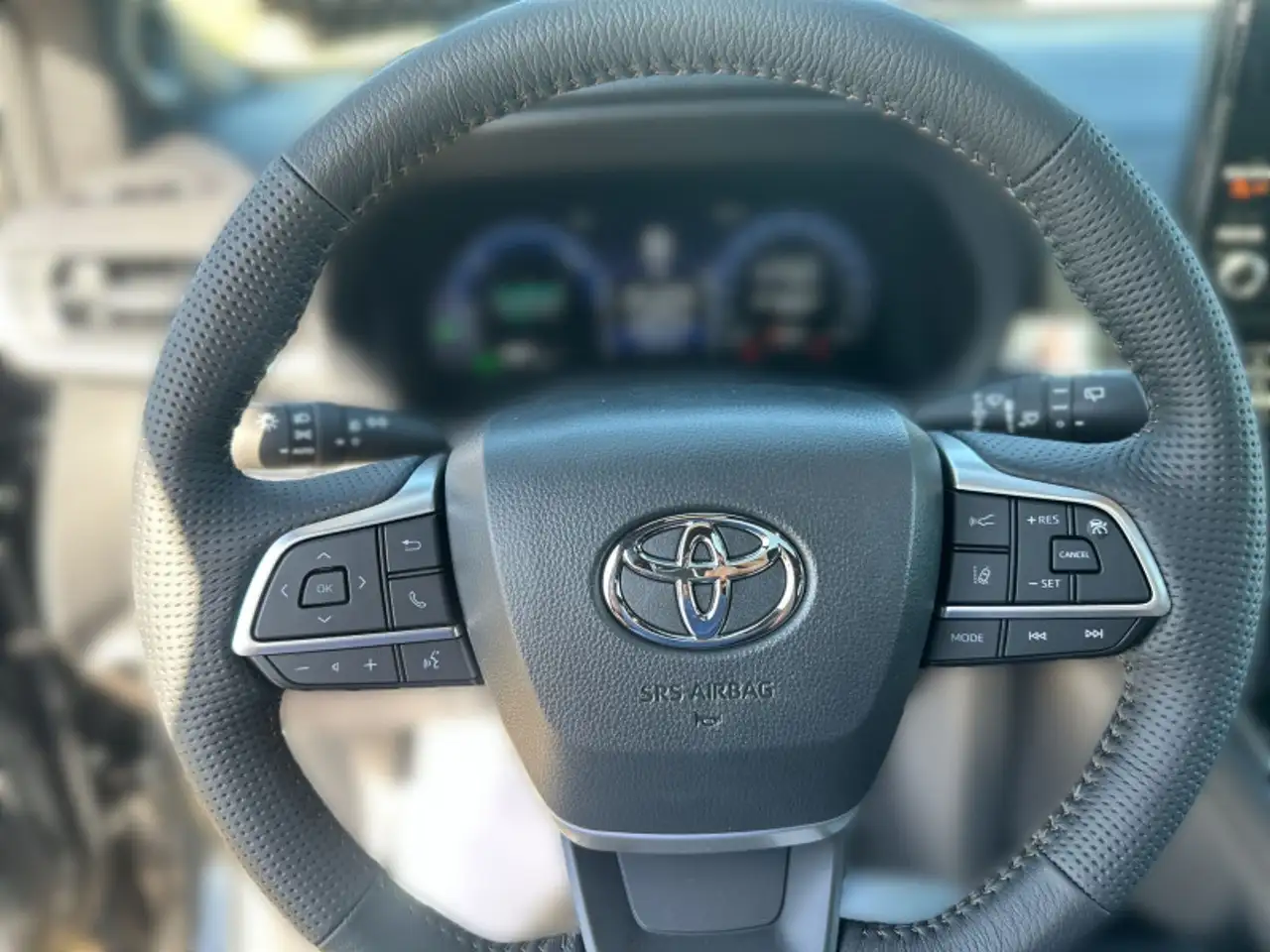 Toyota Sienna снимка Toyota Sienna