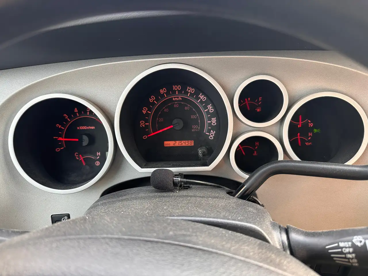 Toyota Tundra снимка Toyota Tundra