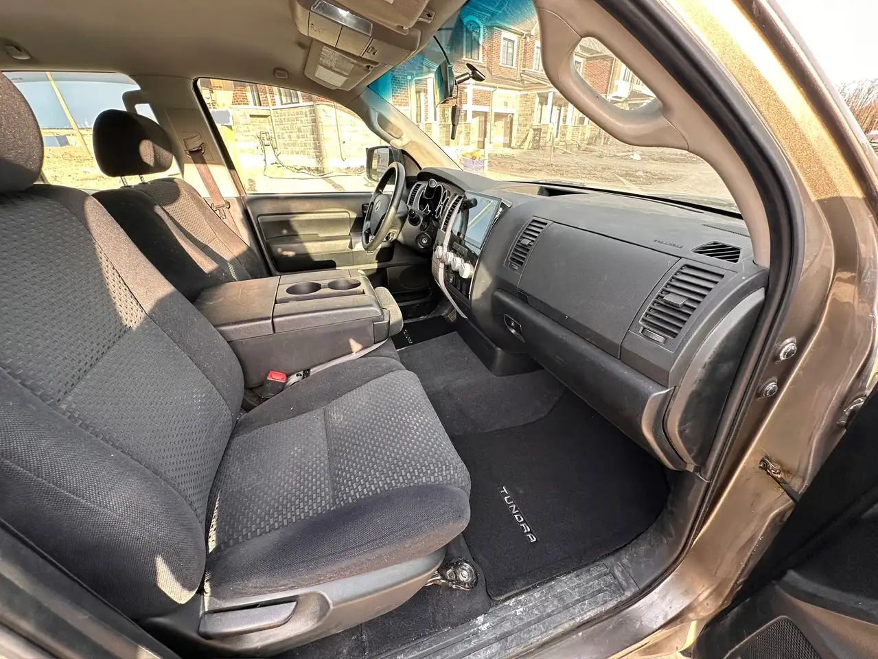 Toyota Tundra снимка Toyota Tundra