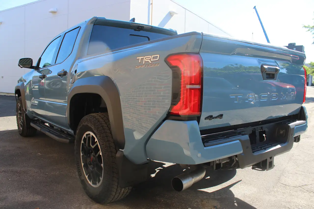 Toyota Tacoma снимка Toyota Tacoma