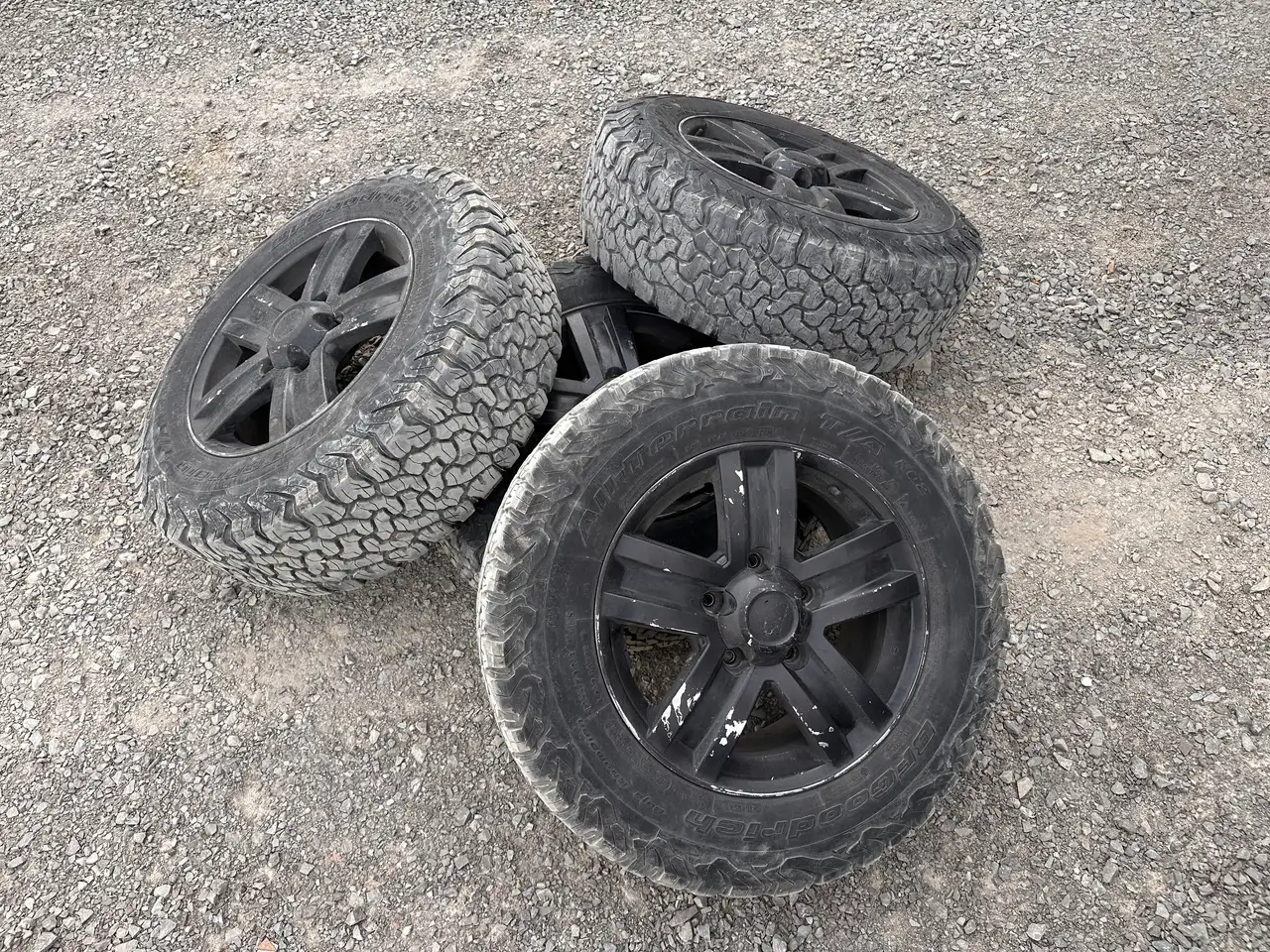 Toyota Tundra снимка Toyota Tundra