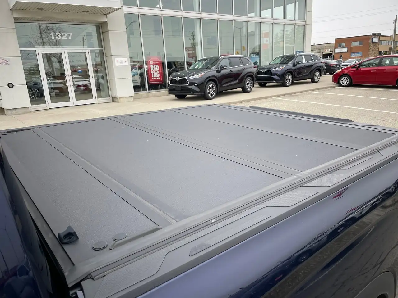 Toyota Tundra снимка Toyota Tundra