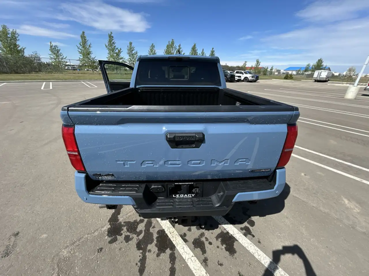 Toyota Tacoma снимка Toyota Tacoma