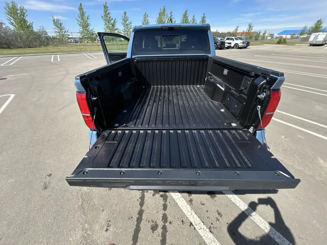 Toyota Tacoma снимка Toyota Tacoma