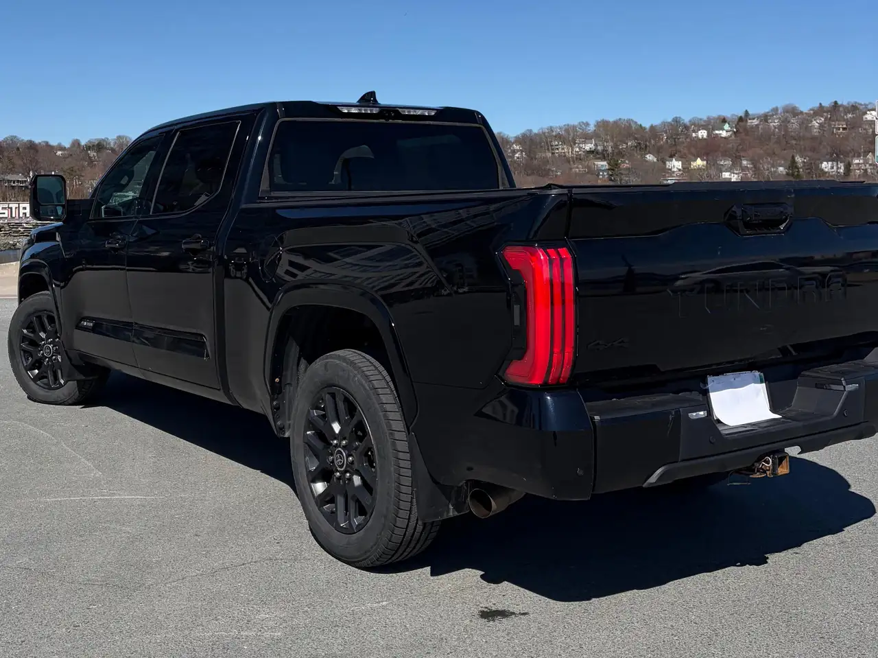 Toyota Tundra снимка Toyota Tundra