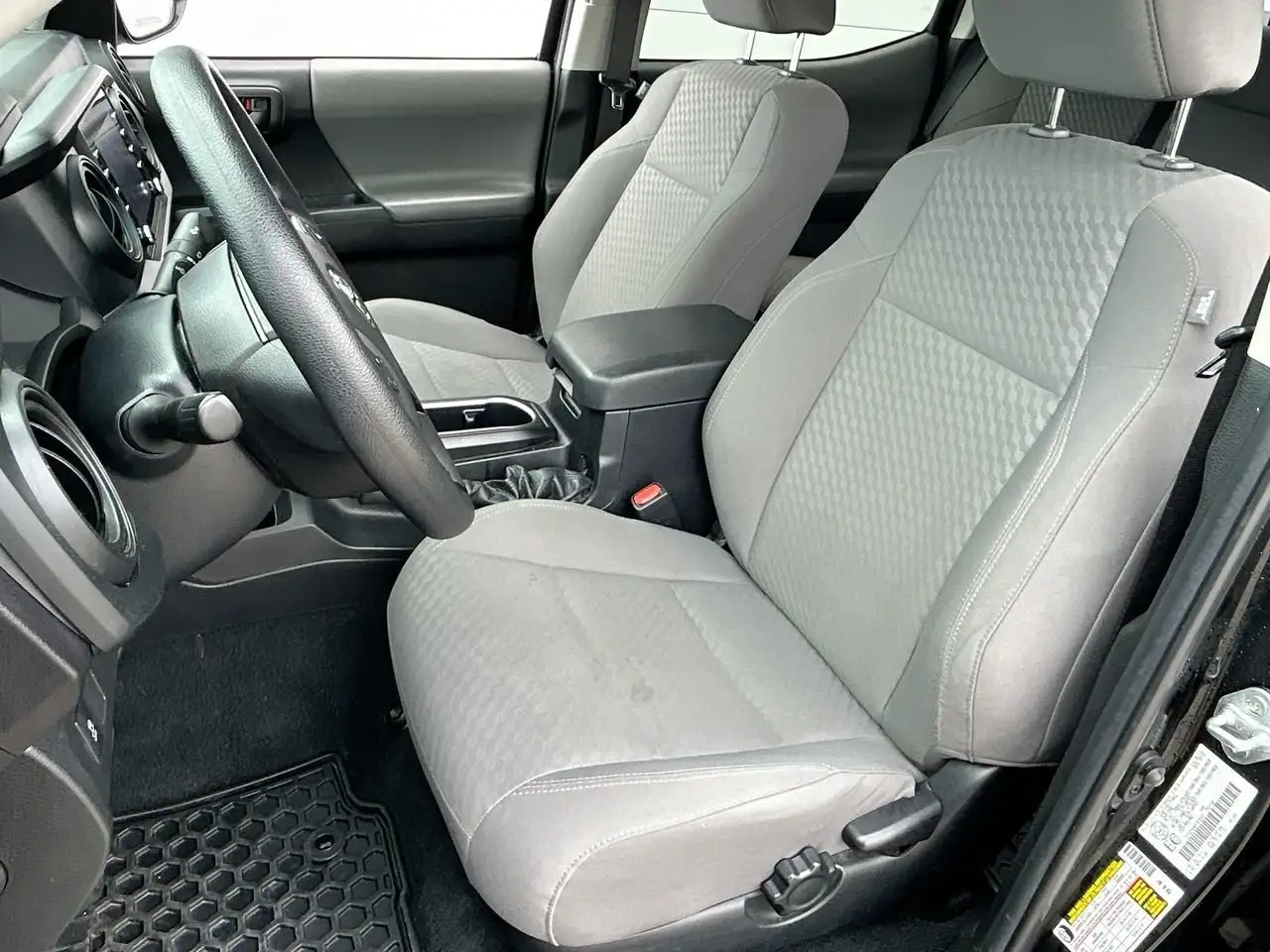 Toyota Tacoma снимка Toyota Tacoma
