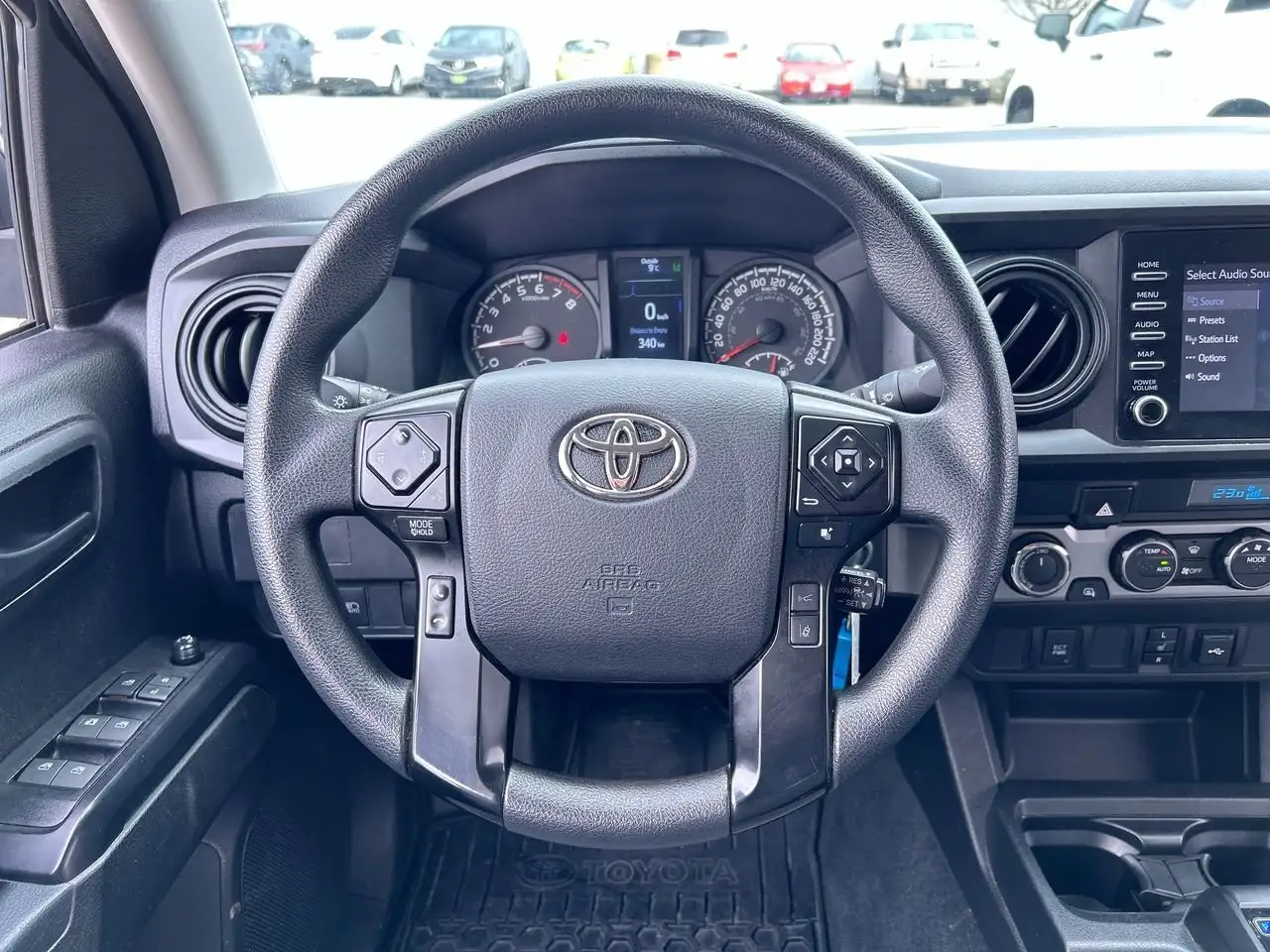 Toyota Tacoma снимка Toyota Tacoma