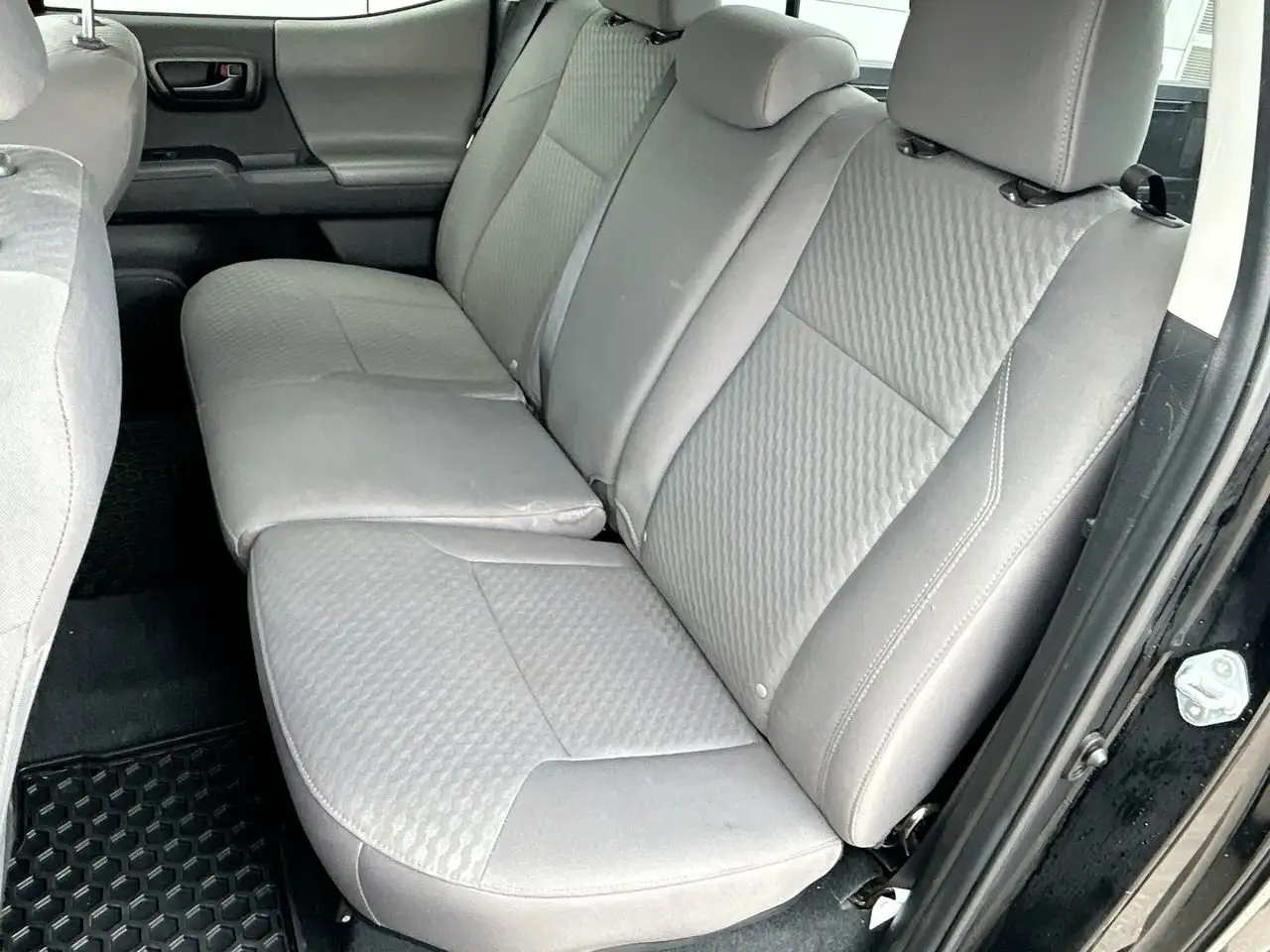 Toyota Tacoma снимка Toyota Tacoma