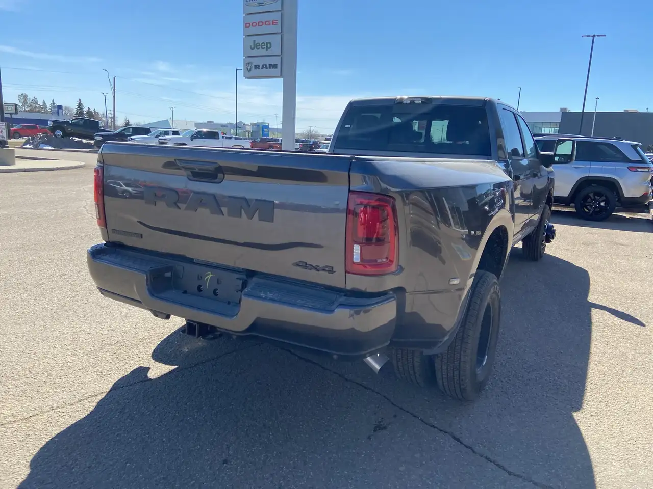 RAM 3500 снимка RAM 3500
