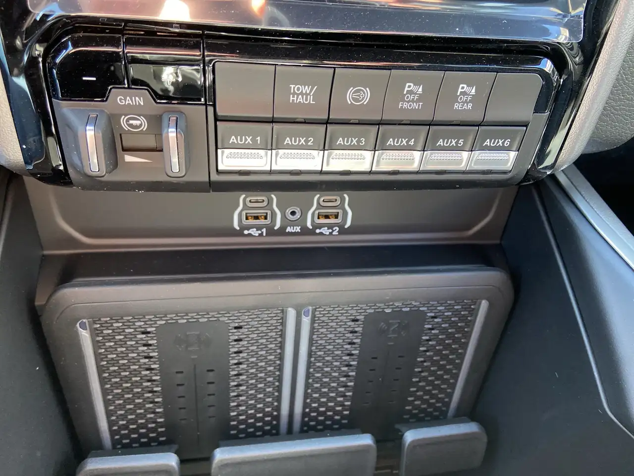 RAM 3500 снимка RAM 3500