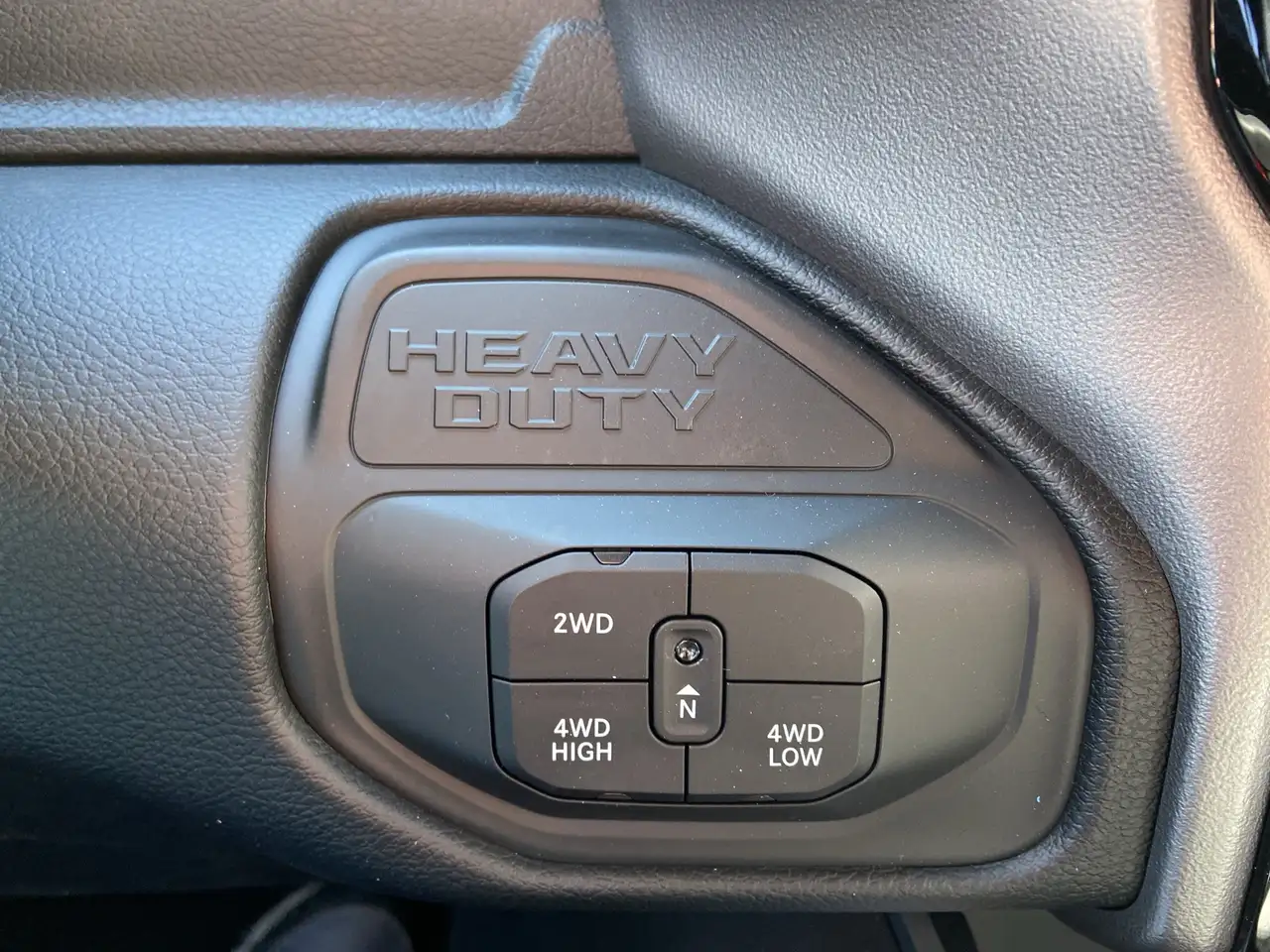 RAM 3500 снимка RAM 3500