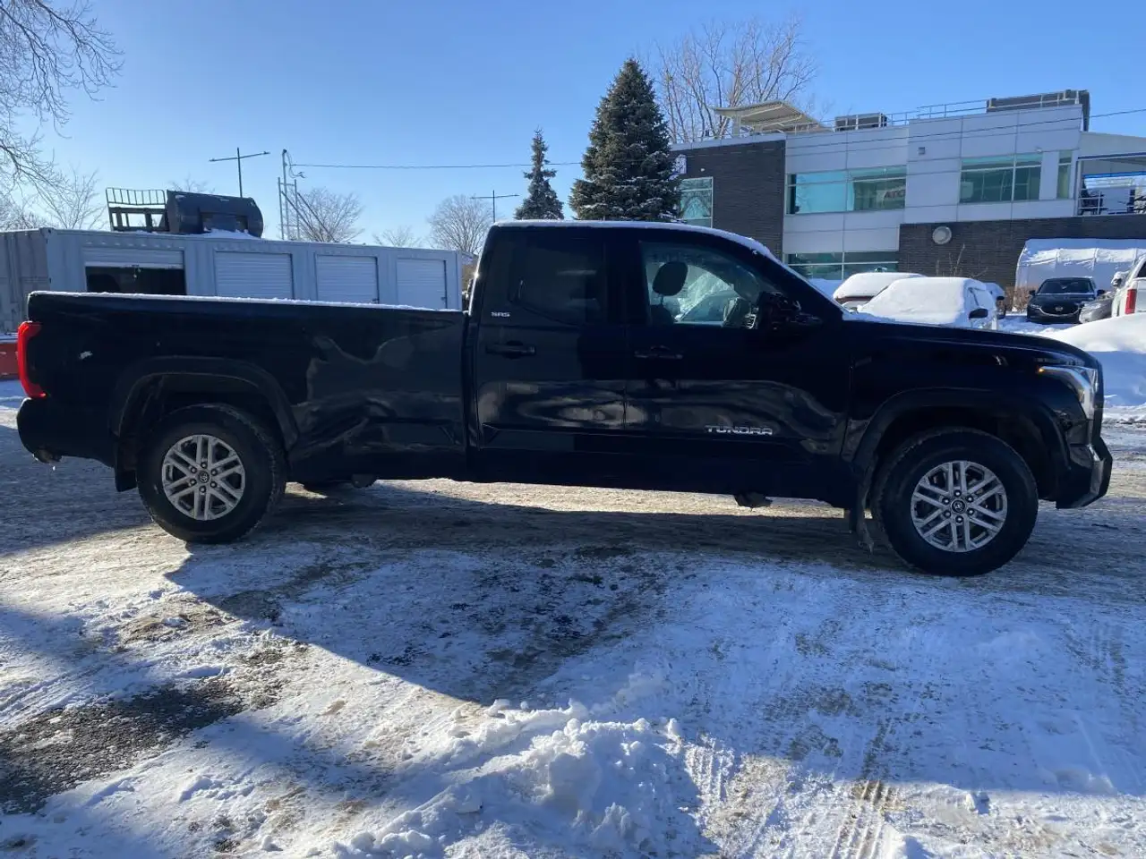 Toyota Tundra снимка Toyota Tundra