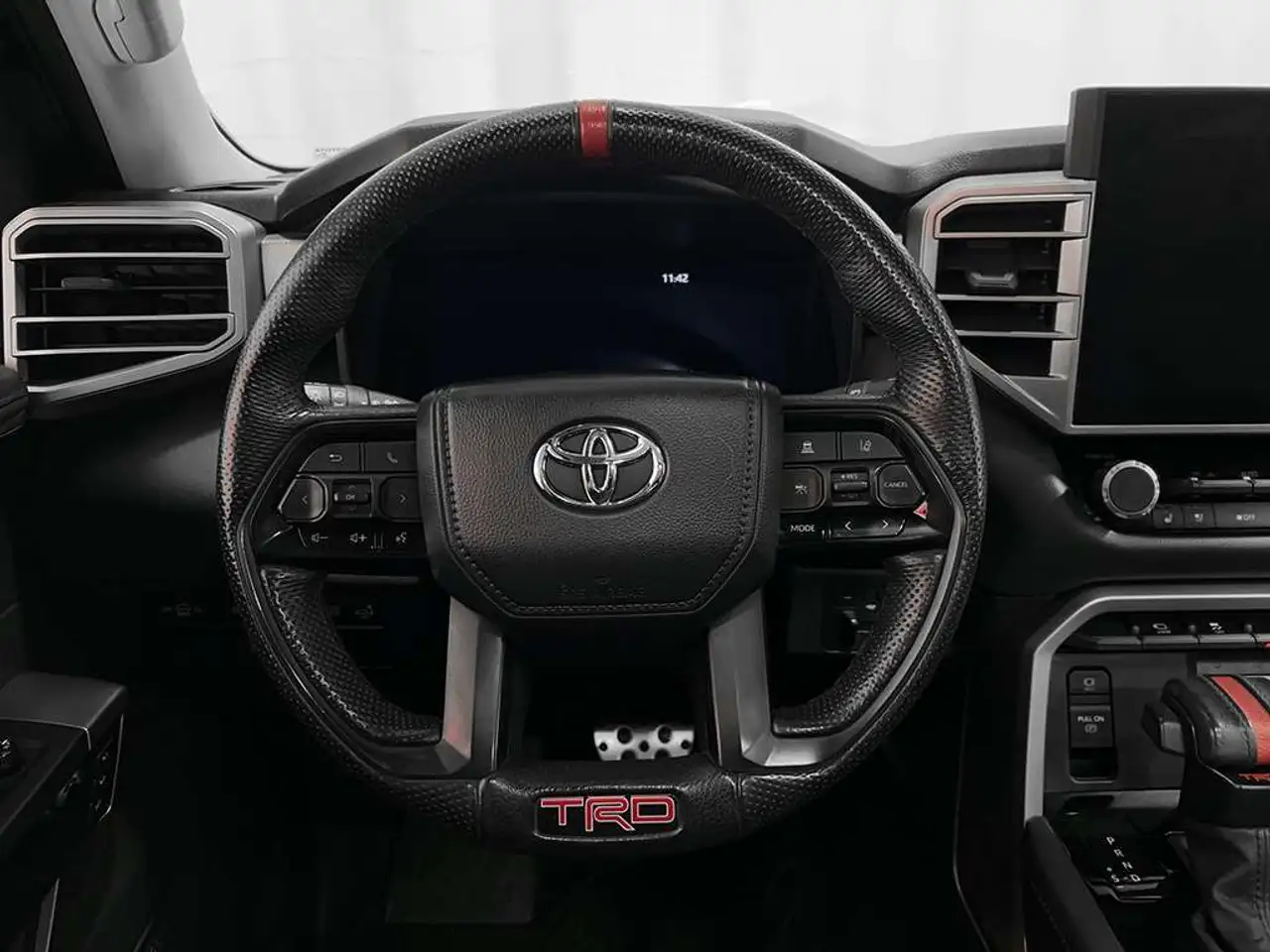Toyota Tundra снимка Toyota Tundra