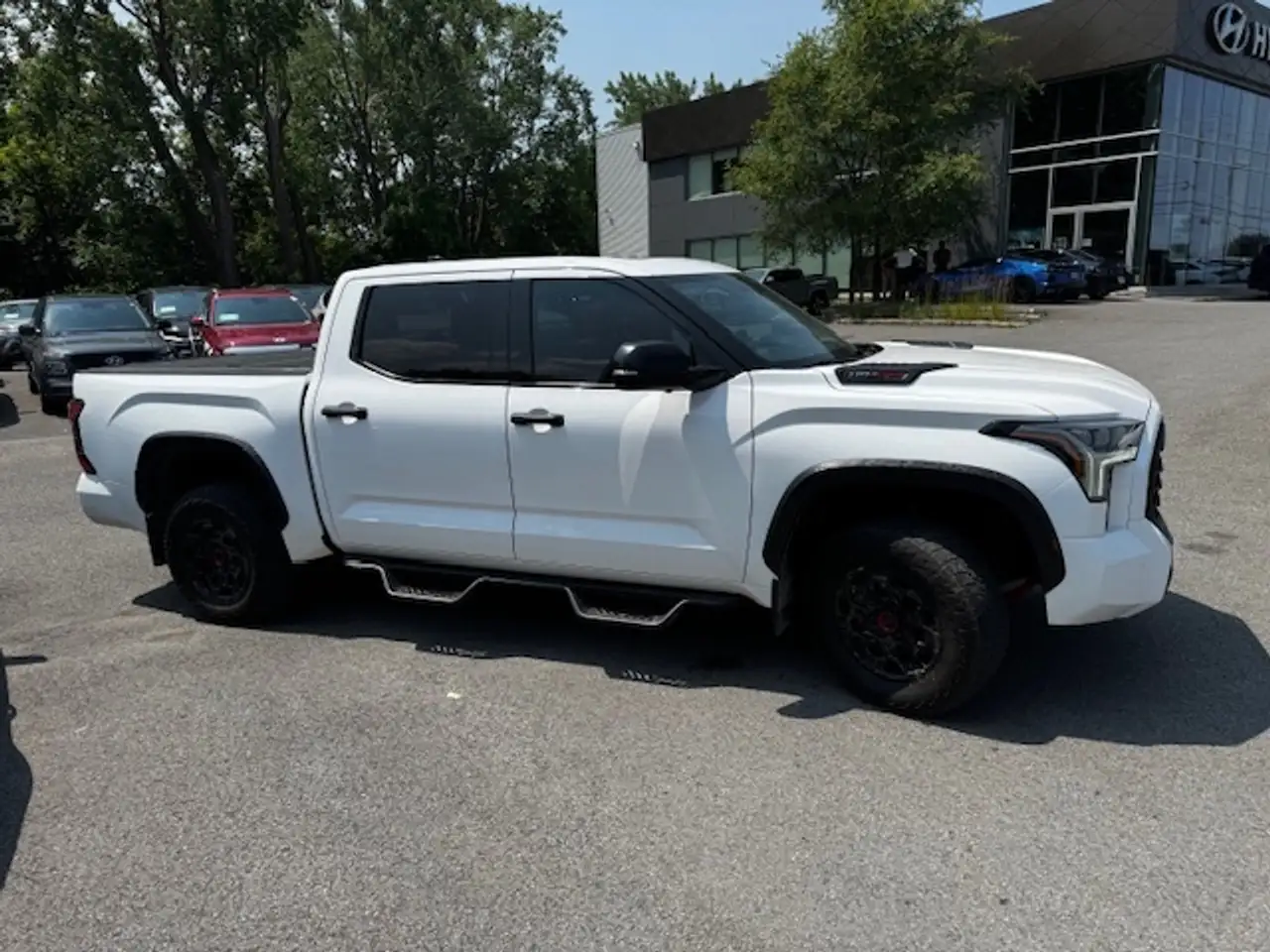 Toyota Tundra снимка Toyota Tundra