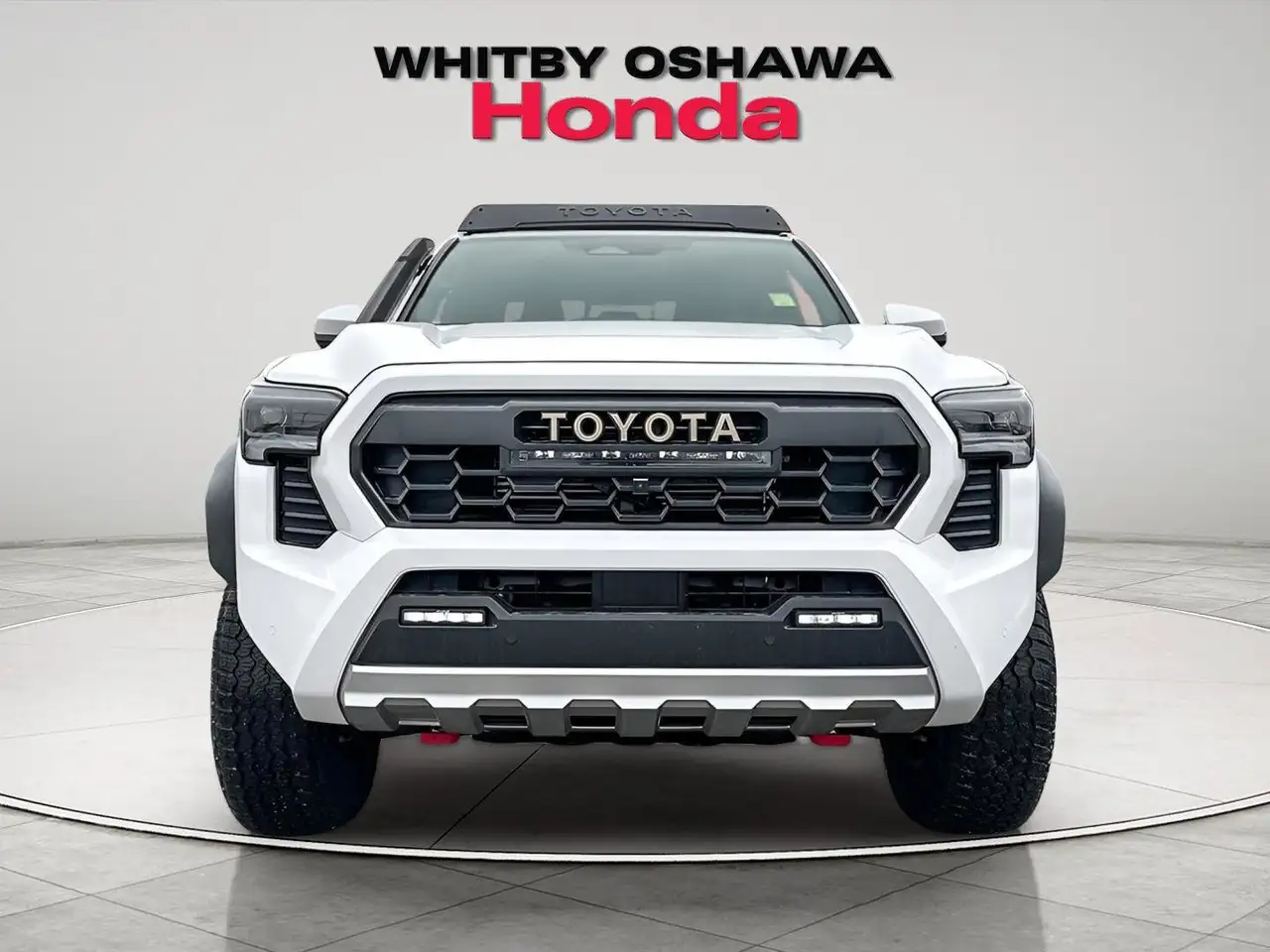Toyota Tacoma снимка Toyota Tacoma
