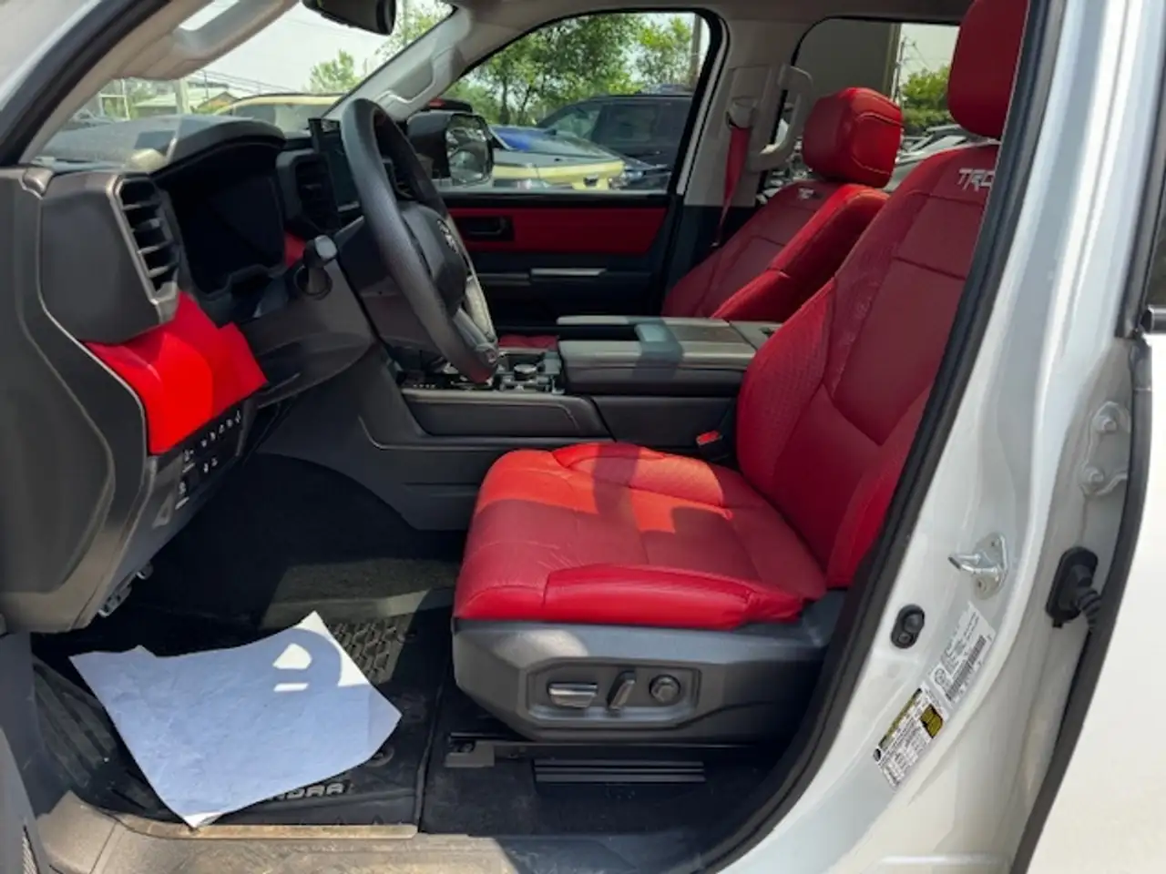 Toyota Tundra снимка Toyota Tundra