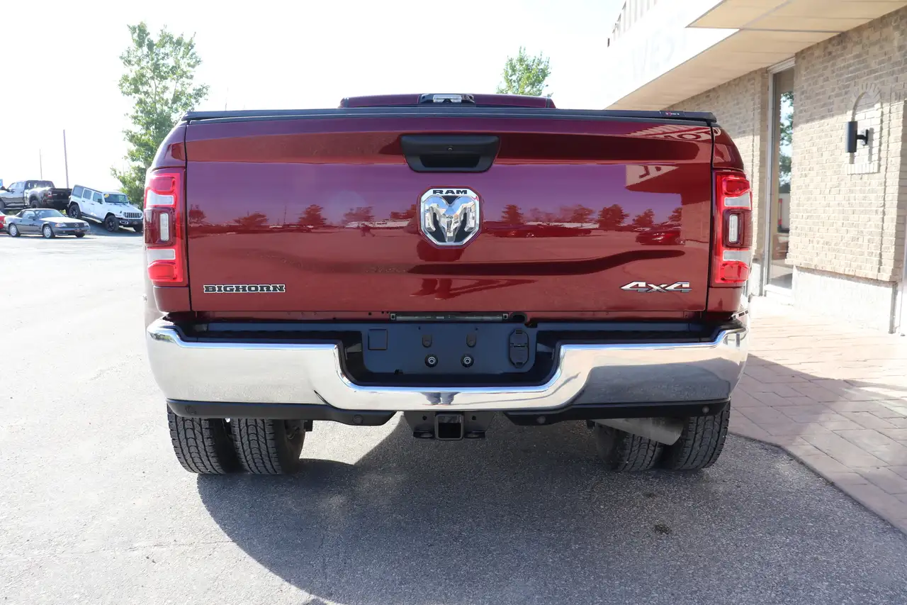 RAM 3500 снимка RAM 3500