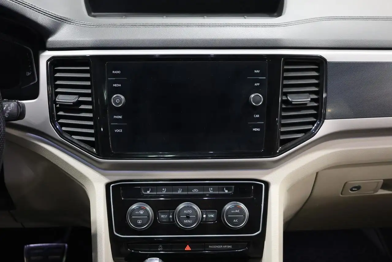 Volkswagen Atlas снимка Volkswagen Atlas