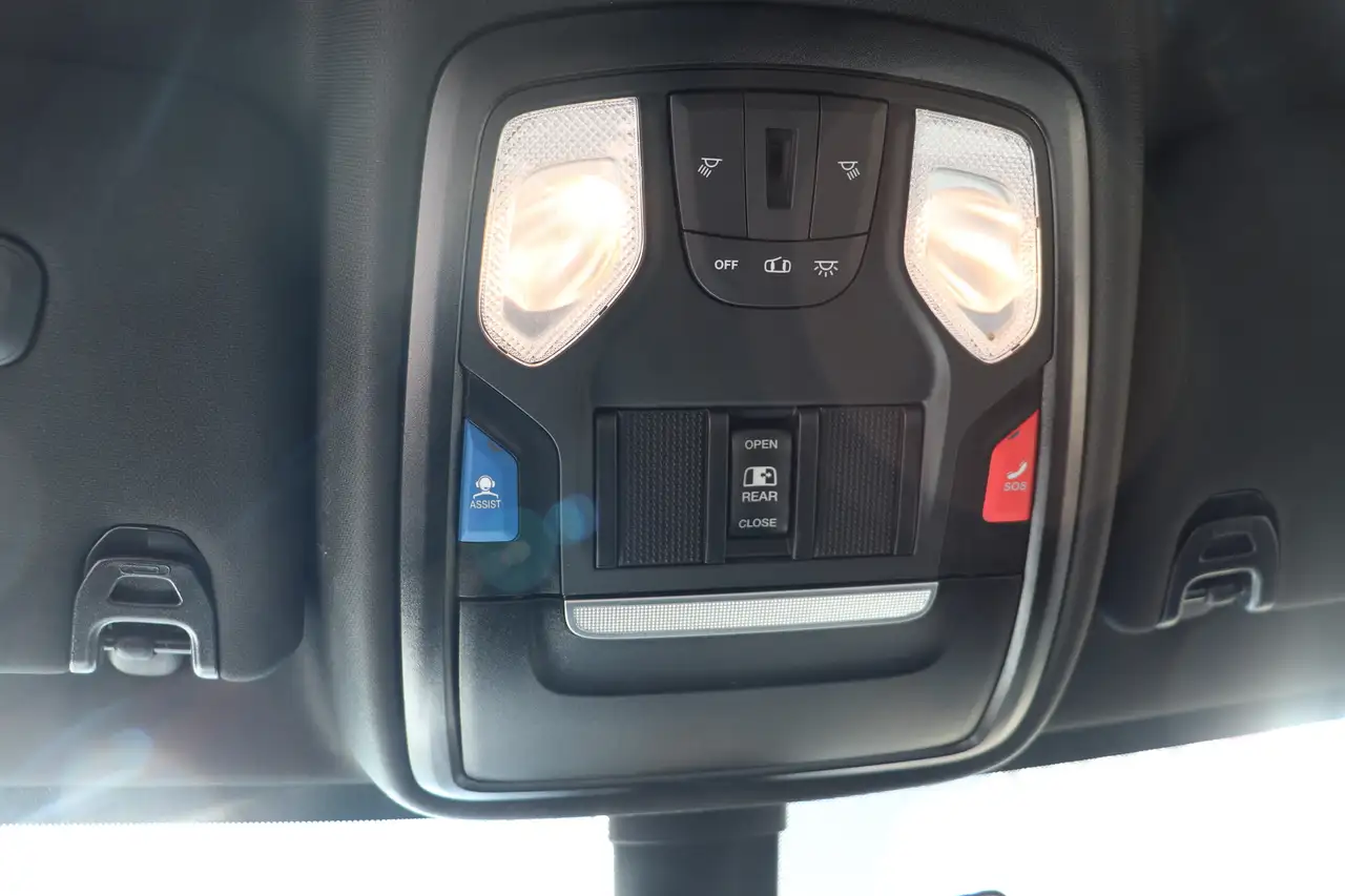 RAM 3500 снимка RAM 3500