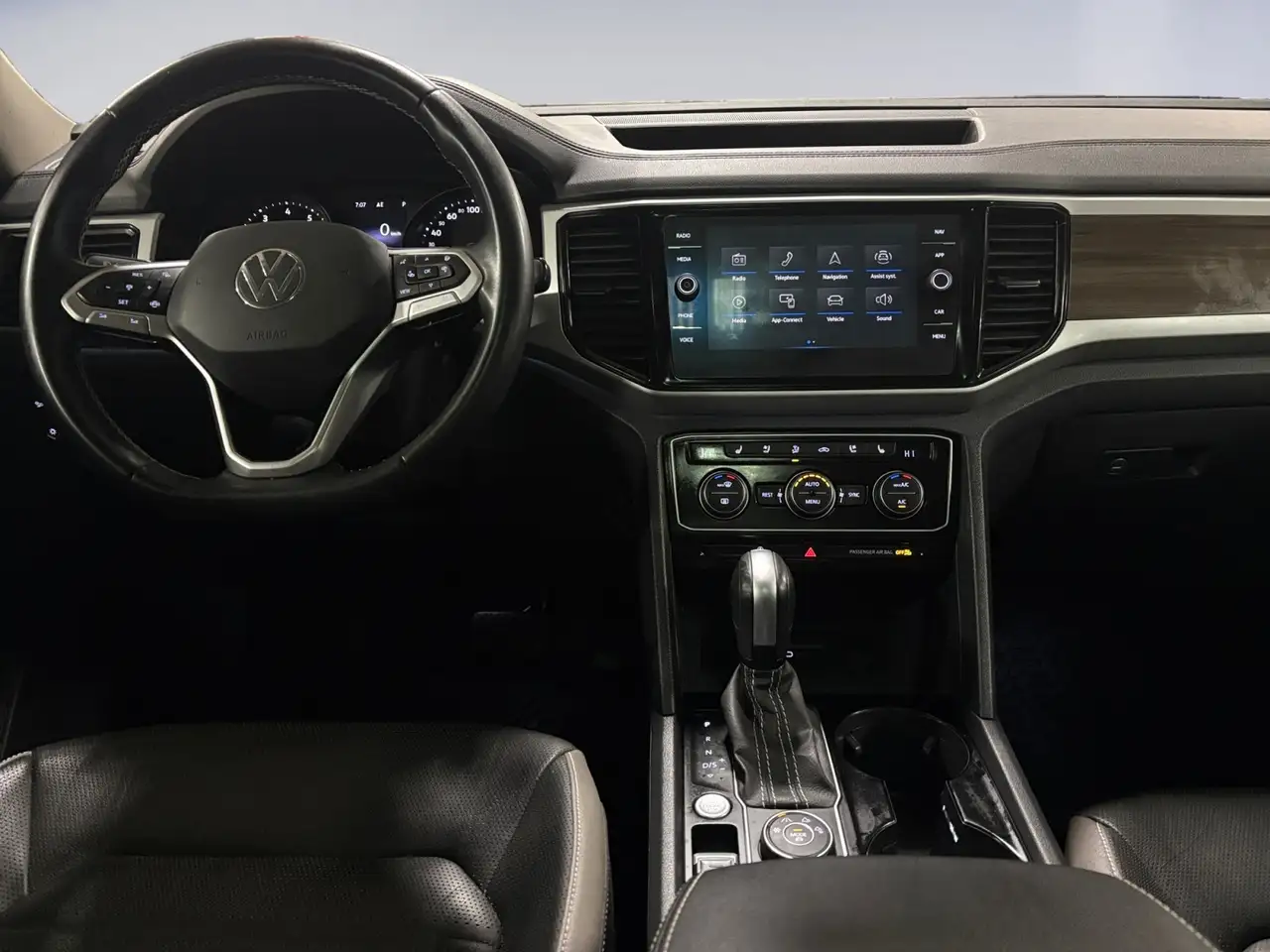 Volkswagen Atlas снимка Volkswagen Atlas
