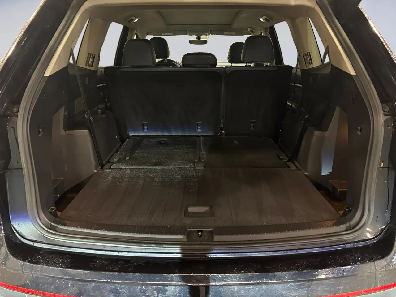 Volkswagen Atlas снимка Volkswagen Atlas