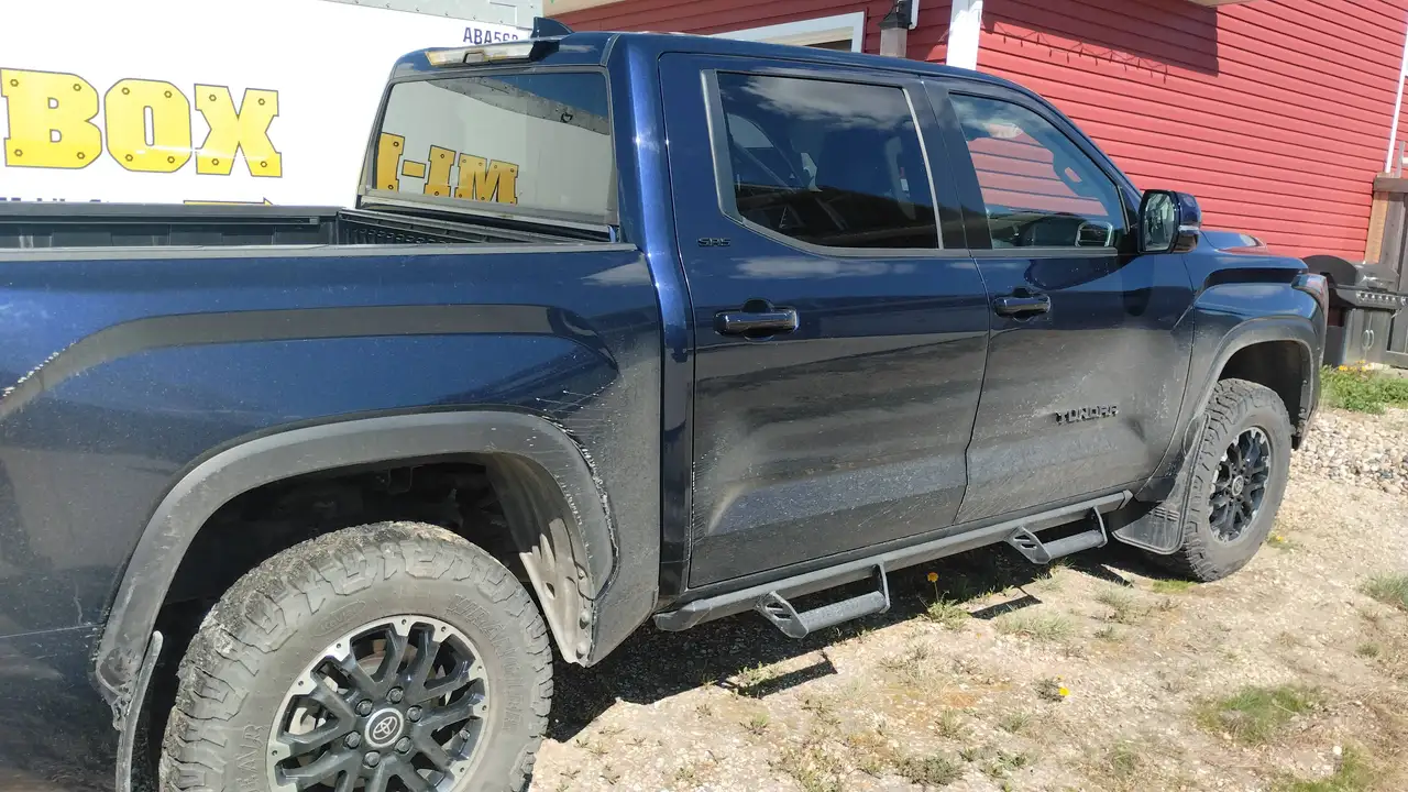 Toyota Tundra снимка Toyota Tundra