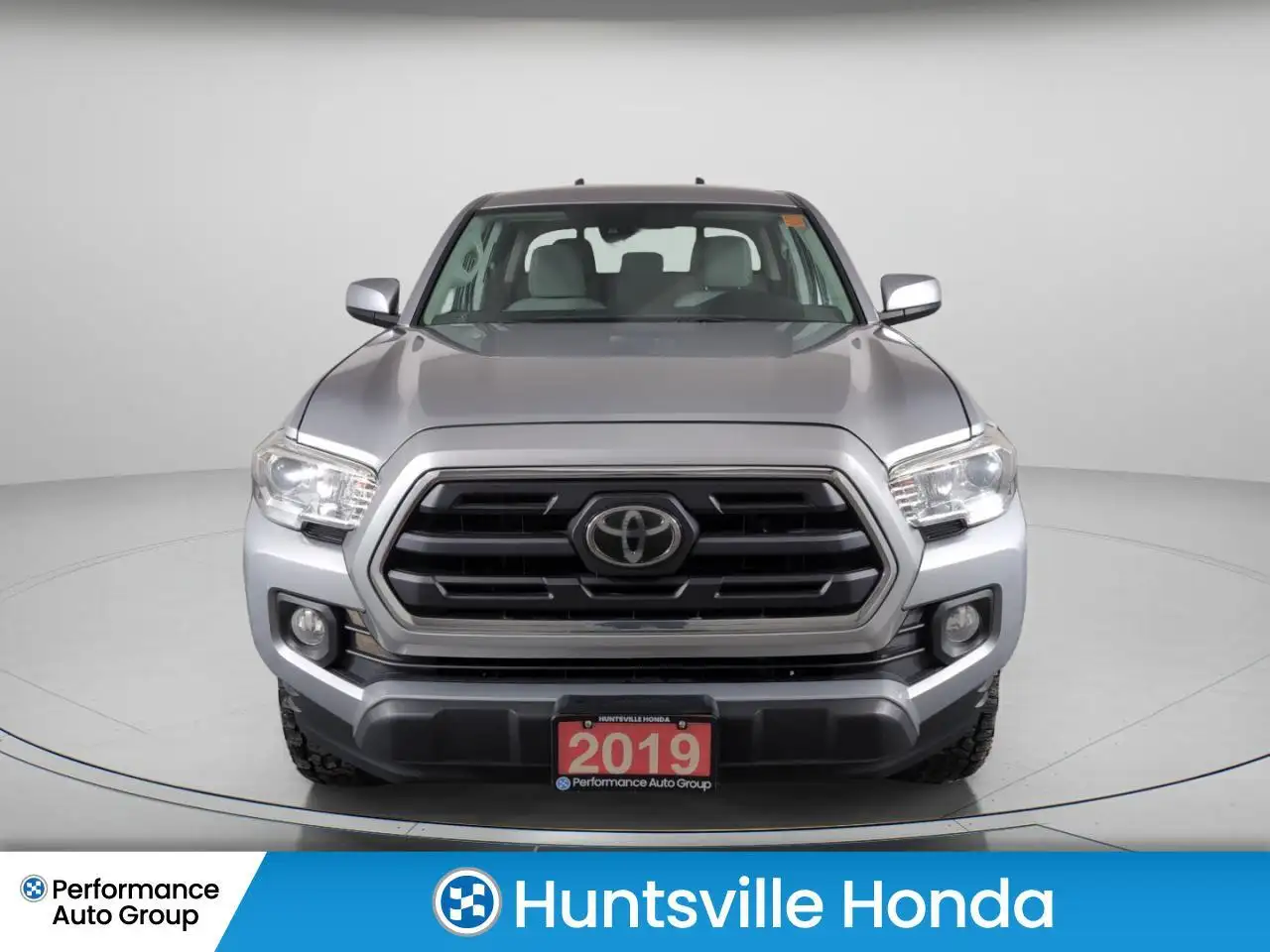 Toyota Tacoma снимка Toyota Tacoma