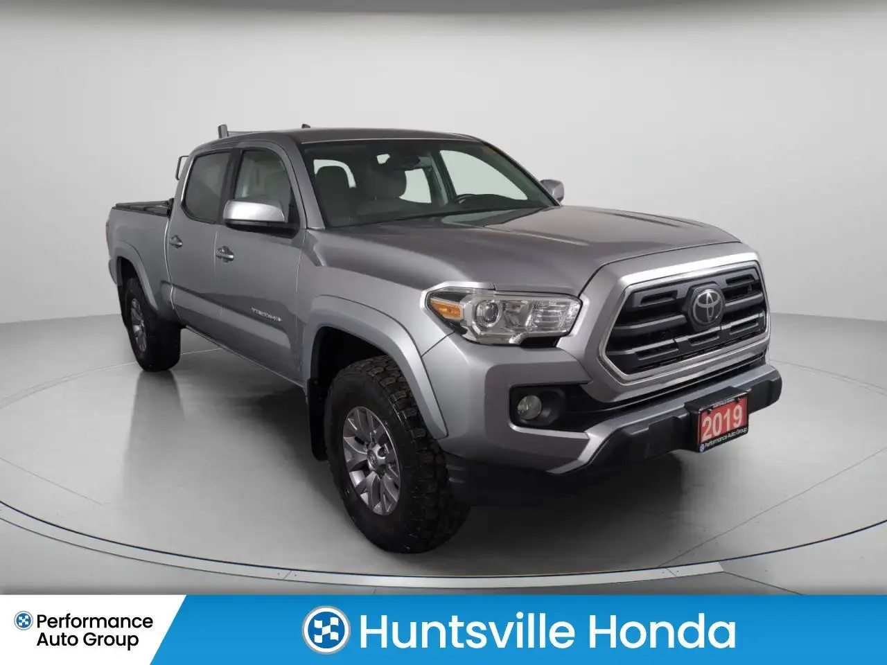 Toyota Tacoma снимка Toyota Tacoma