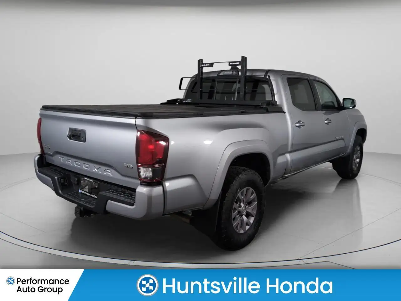 Toyota Tacoma снимка Toyota Tacoma