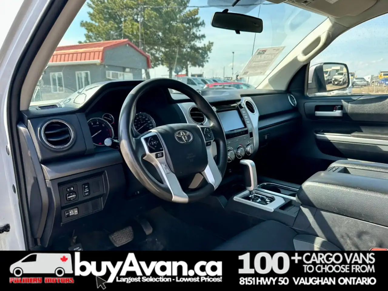 Toyota Tundra снимка Toyota Tundra