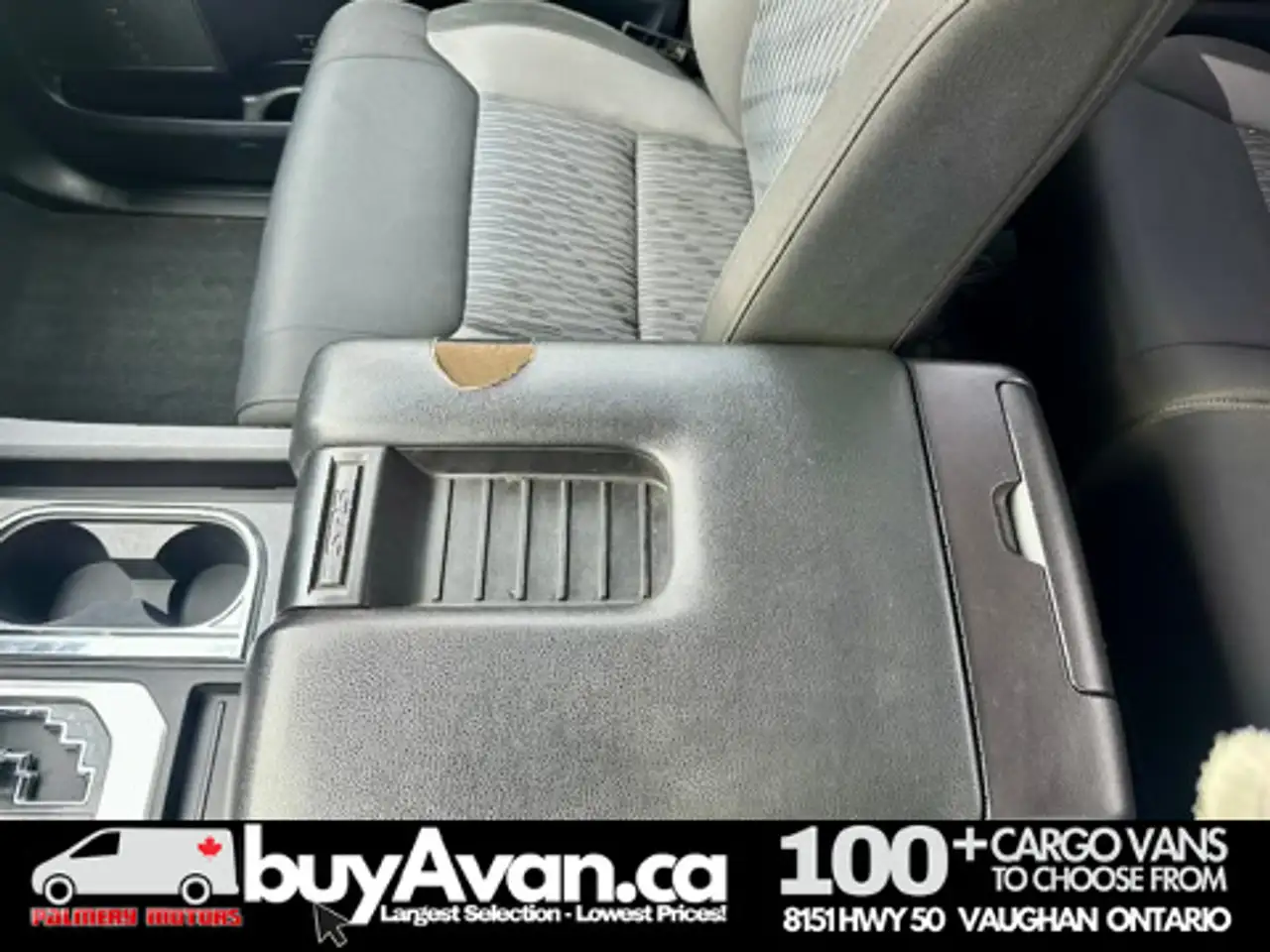Toyota Tundra снимка Toyota Tundra