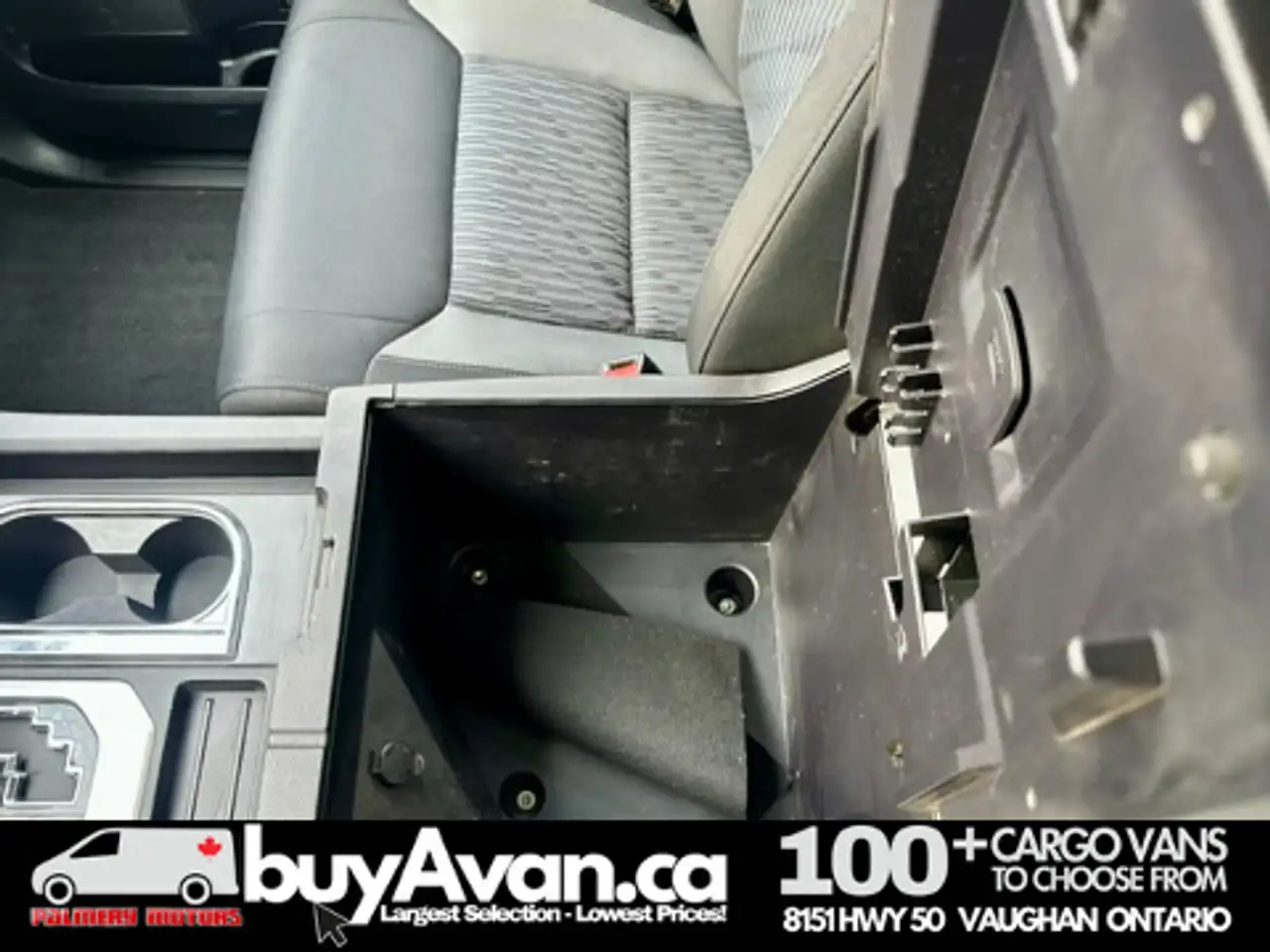 Toyota Tundra снимка Toyota Tundra