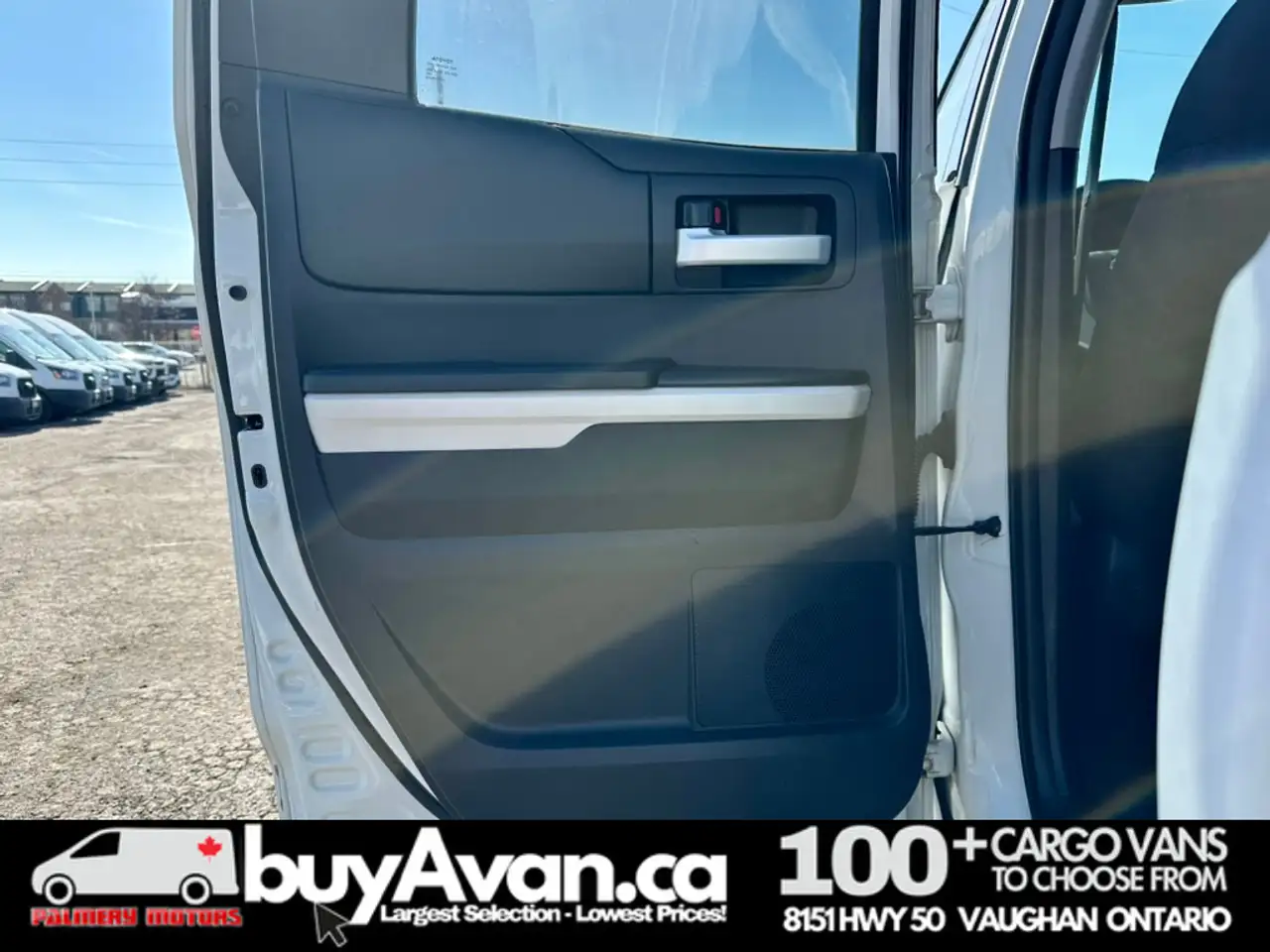 Toyota Tundra снимка Toyota Tundra