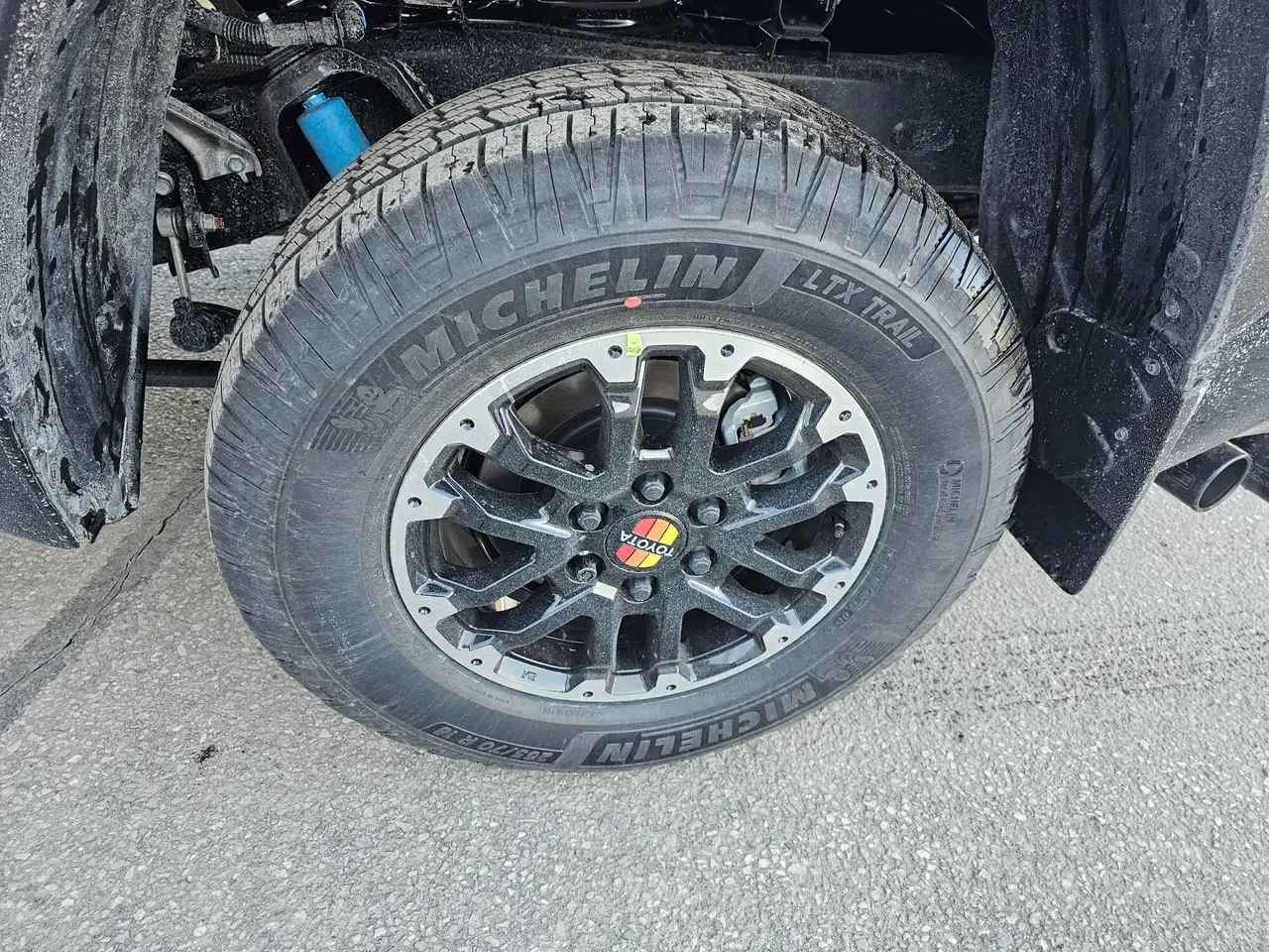Toyota Tundra снимка Toyota Tundra