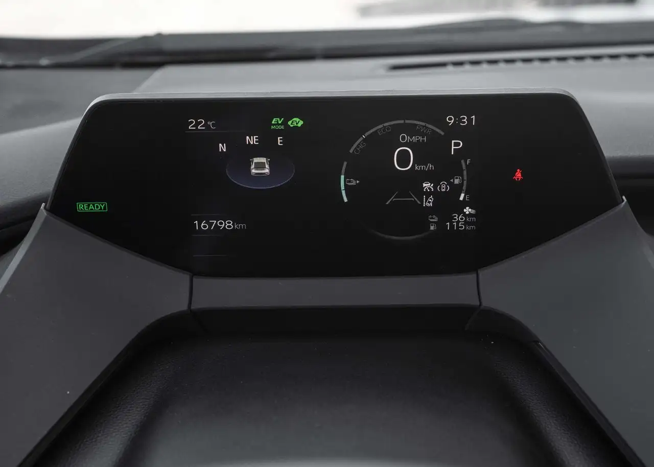 Toyota Prius Prime снимка Toyota Prius Prime