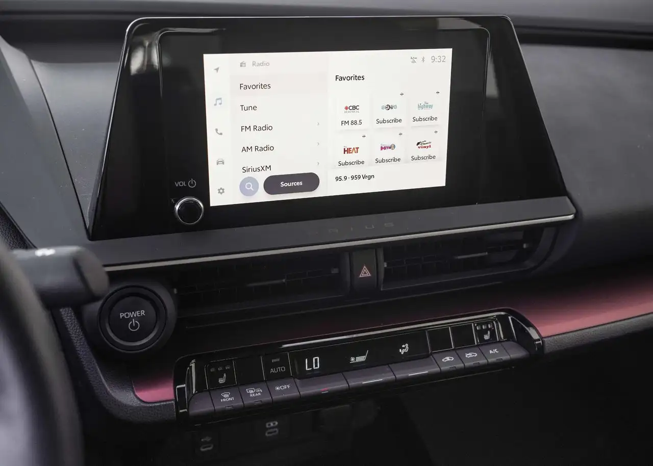 Toyota Prius Prime снимка Toyota Prius Prime