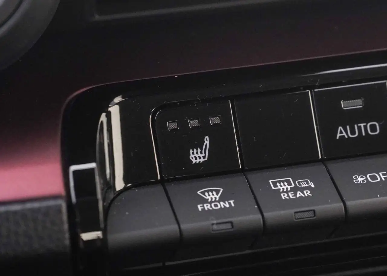Toyota Prius Prime снимка Toyota Prius Prime