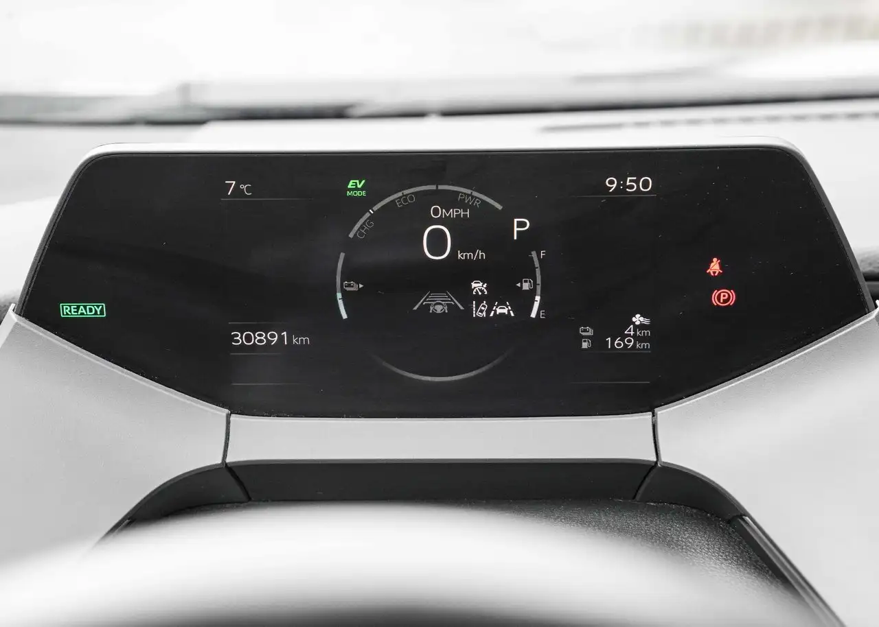 Toyota Prius Prime снимка Toyota Prius Prime