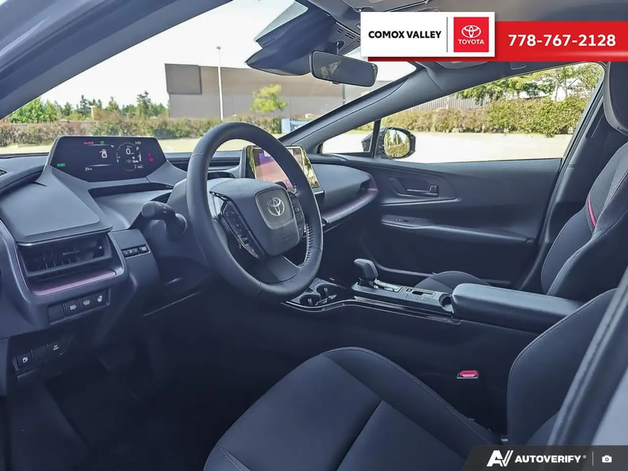 Toyota Prius снимка Toyota Prius