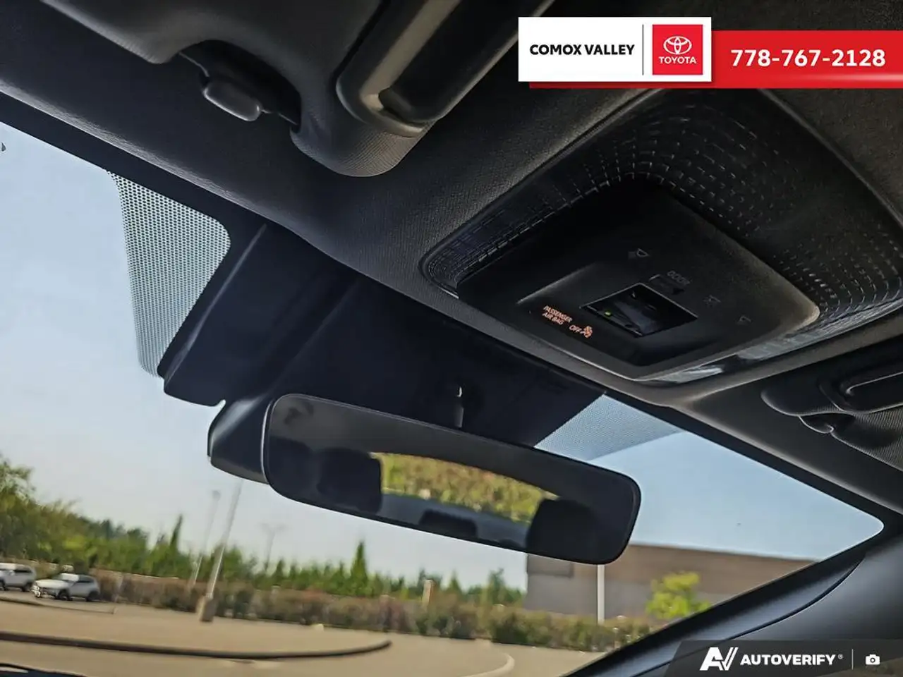Toyota Prius снимка Toyota Prius