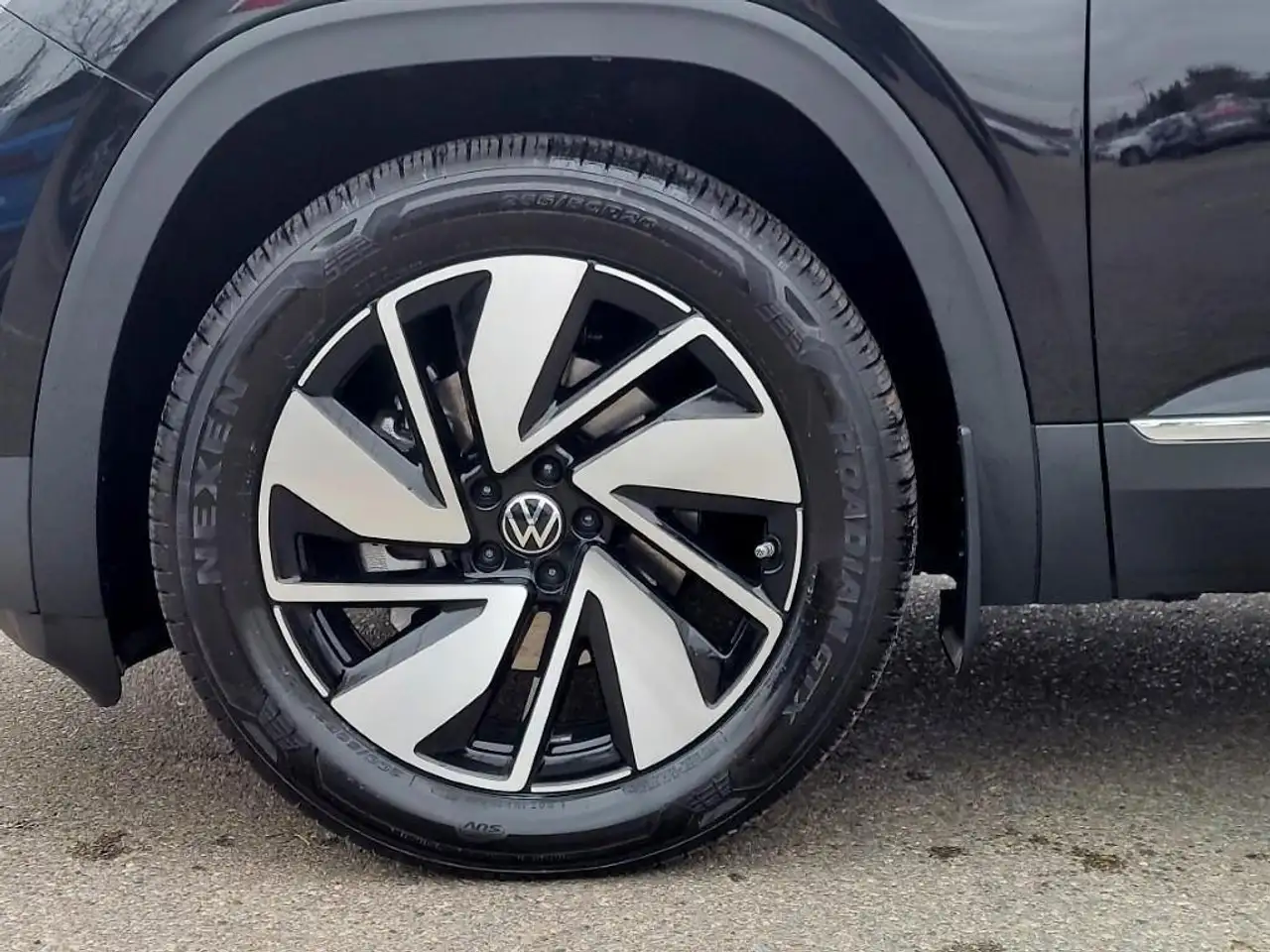 Volkswagen Atlas снимка Volkswagen Atlas