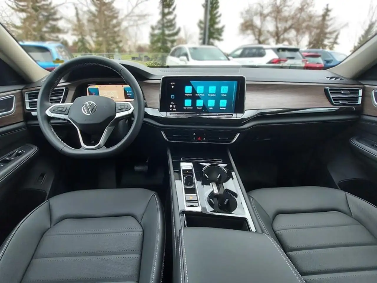 Volkswagen Atlas снимка Volkswagen Atlas
