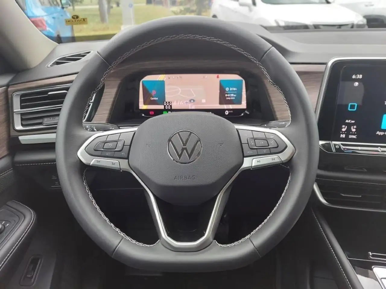 Volkswagen Atlas снимка Volkswagen Atlas