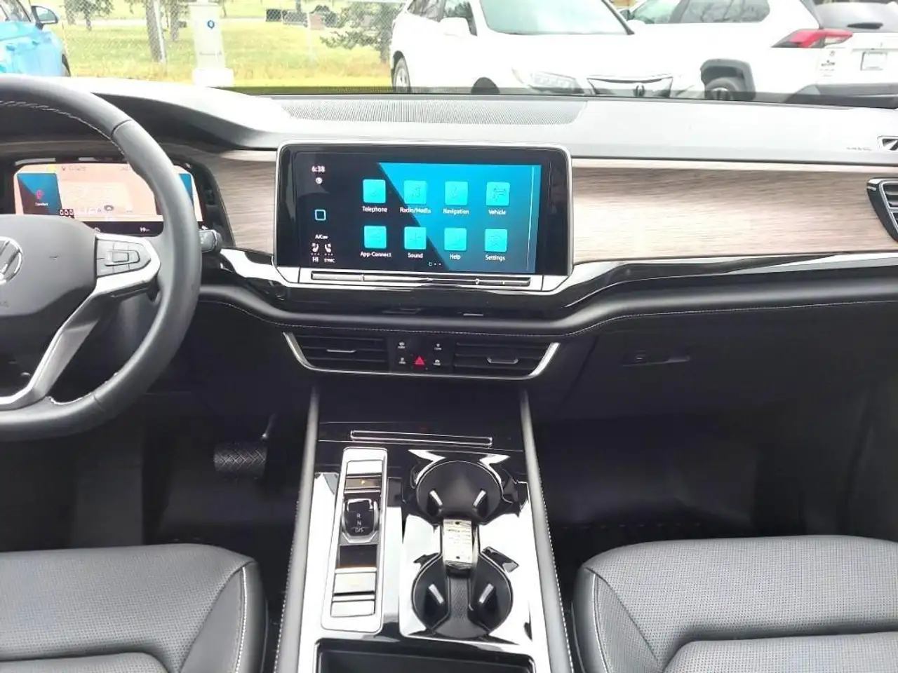Volkswagen Atlas снимка Volkswagen Atlas