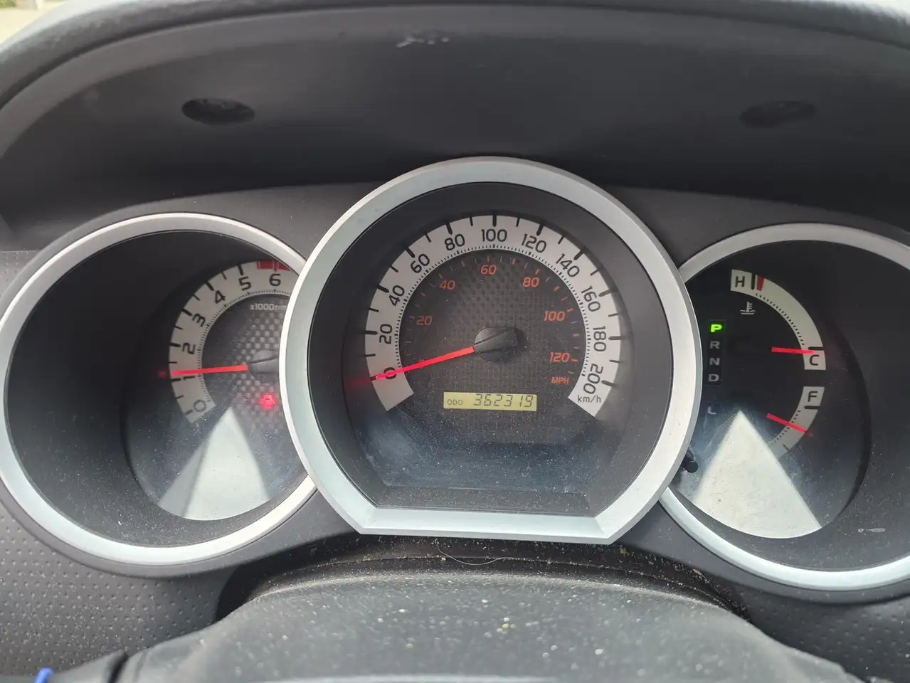 Toyota Tacoma снимка Toyota Tacoma