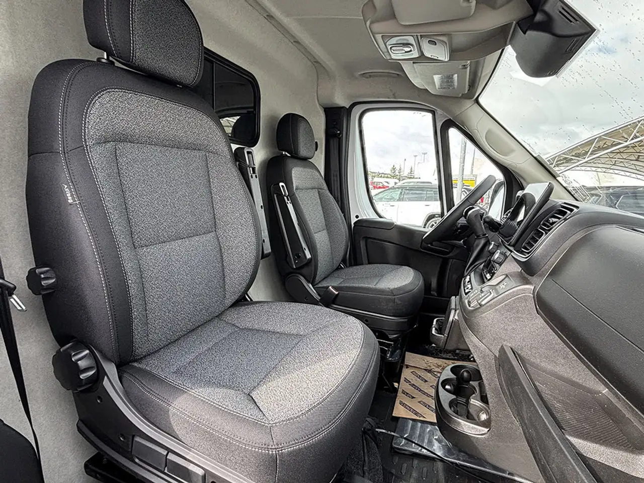 RAM ProMaster 3500 снимка RAM ProMaster 3500