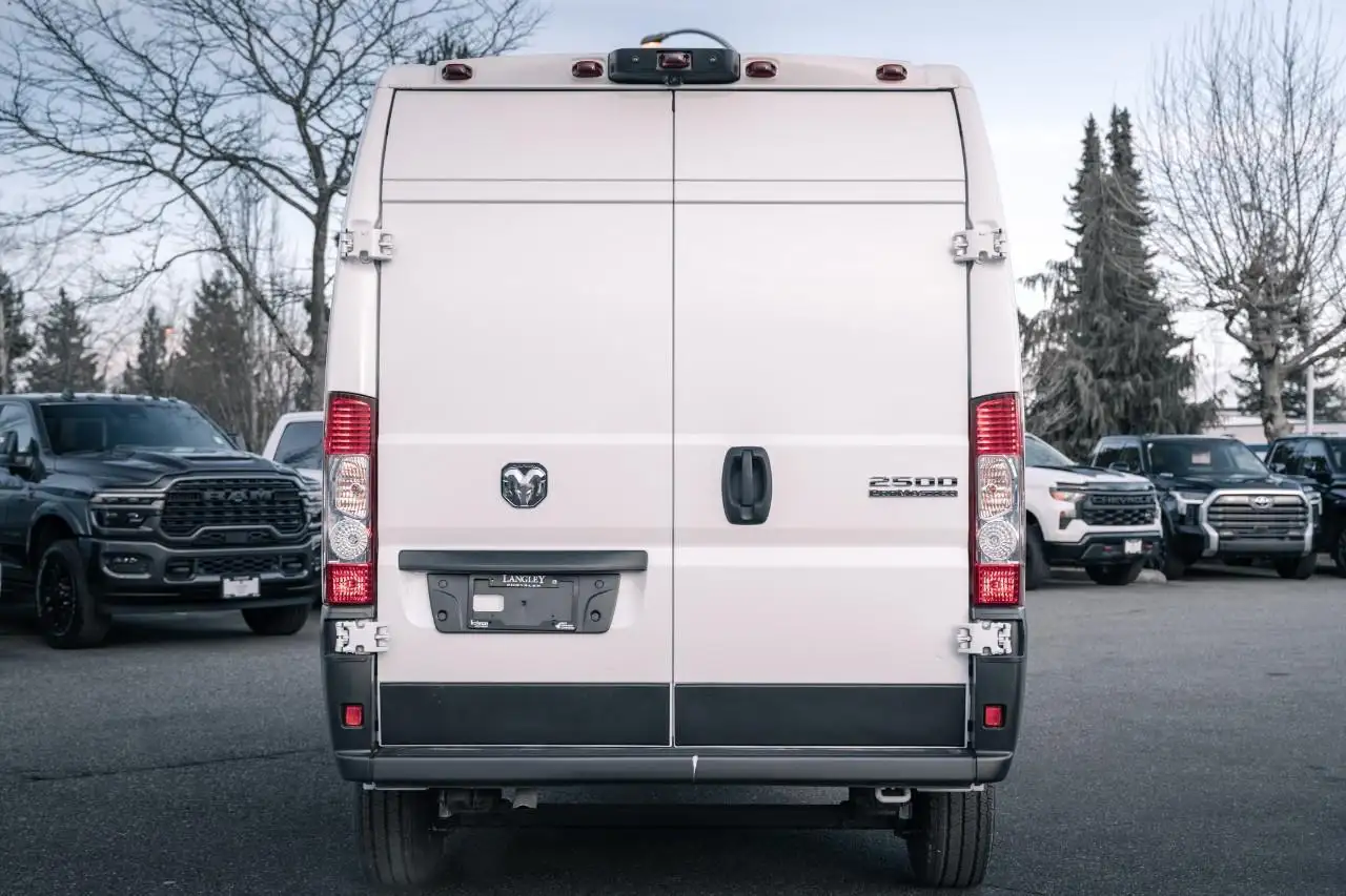 RAM ProMaster 1500 снимка RAM ProMaster 1500
