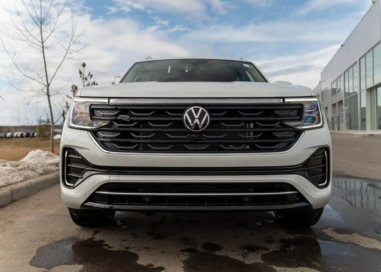 Volkswagen Atlas снимка Volkswagen Atlas