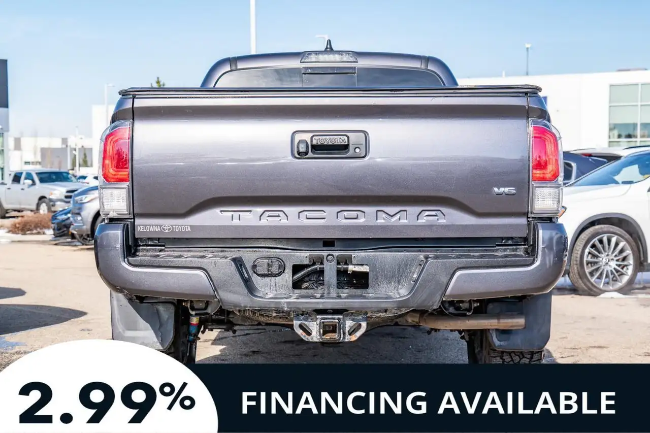 Toyota Tacoma снимка Toyota Tacoma
